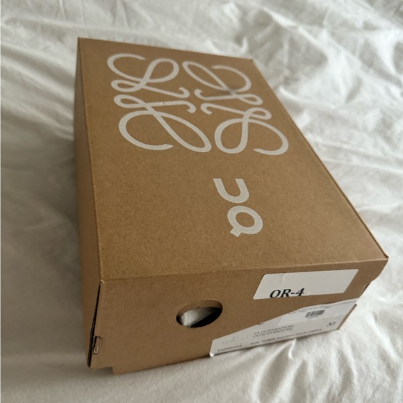 Like new Loewe X Cloudventure sneakers, pistachio color - Picture 9 of 9